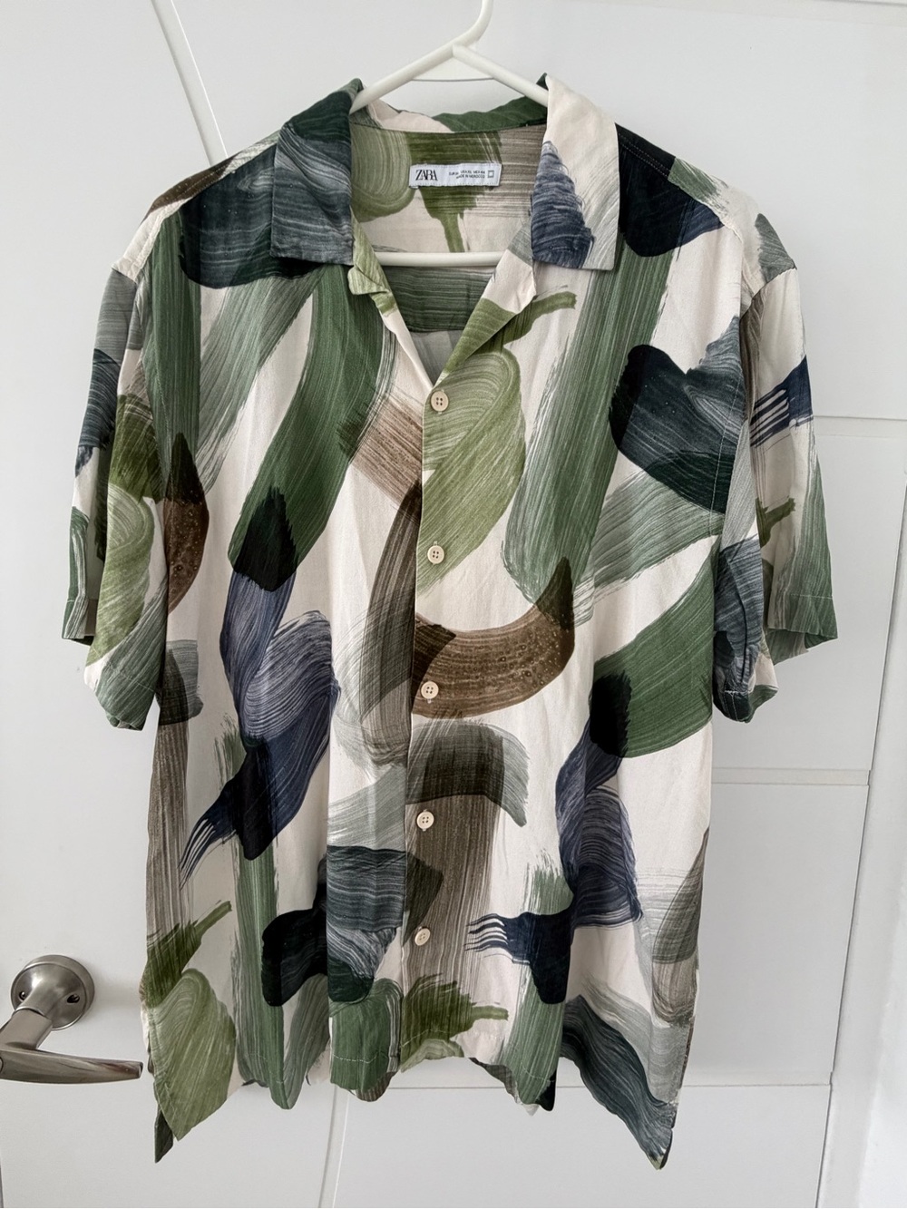 Zara relaxed fit men’s Green and Navy Brushstroke Camp Collar Button-Down Shirt